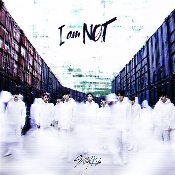 Stray Kids - 1st Mini Album I AM NOT (I AM / NOT Ver.)